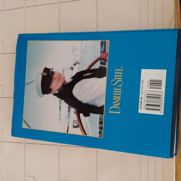 Hard cover book "Bittersweet" - Picture 2 of 4